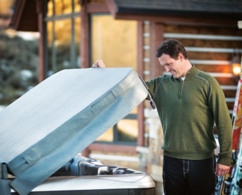 Is it time to replace your hot tub cover? Expert Advice from the Pros at Emerald Spa and Billiards - Grand Rapids, MI
